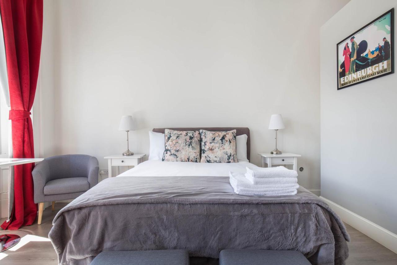 Modern Studio Apartment In Prime Central Location Edimburgo Exterior foto